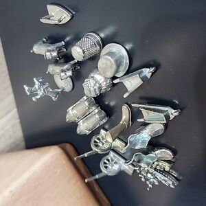 18 Monopoly Pieces